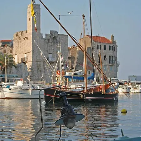 Popaj Appartamento Komiža