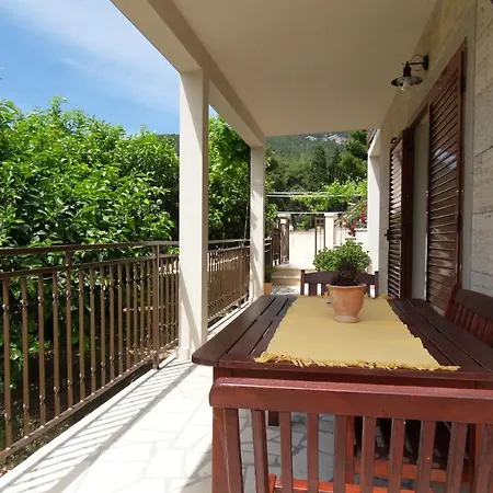 Popaj Appartamento Komiža