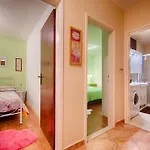 Popaj Apartment *