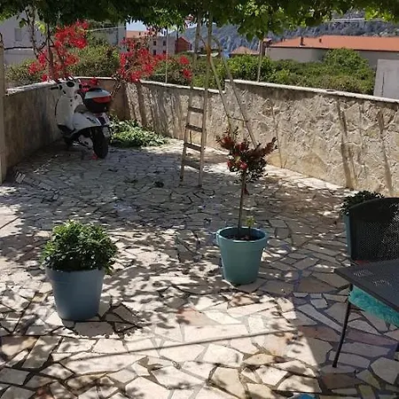 Popaj Apartment