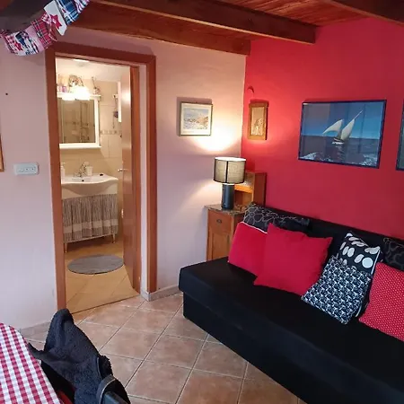 Apartment Popaj *