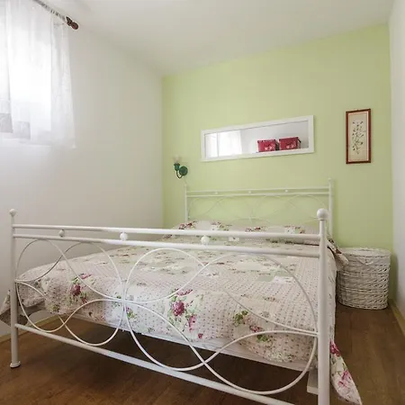 Popaj Apartment Komiza